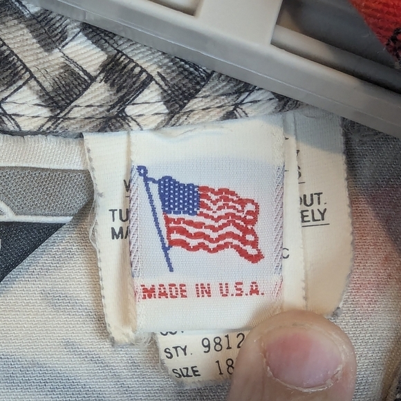 Rockies Vintage USA Made Western Womens Size 18 Button Down Shirt Red/Gray - Picture 5 of 13